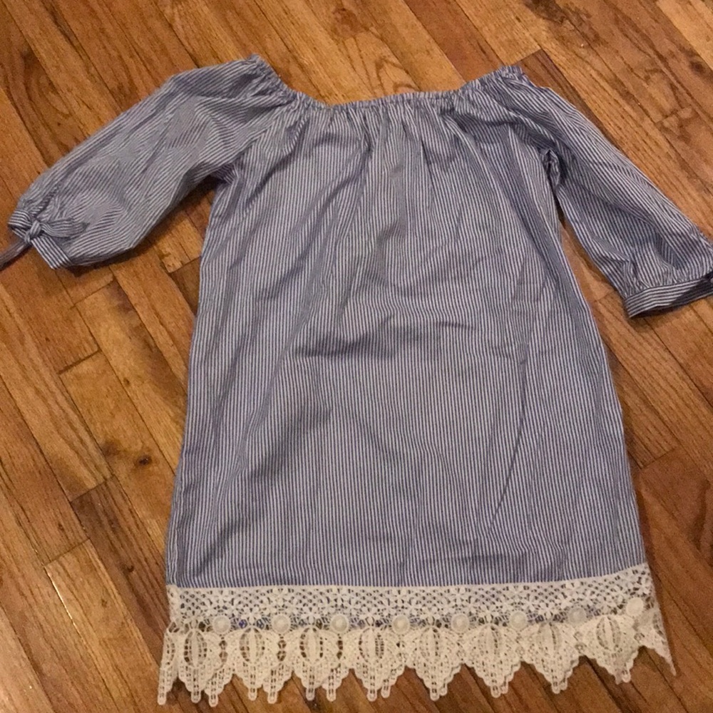 Off the shoulder dress. Navy and white stripes